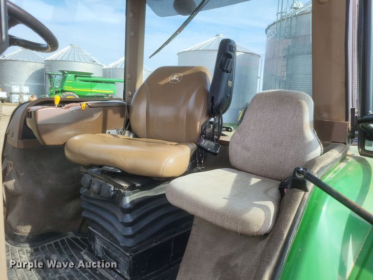 image for item DO4725 2008 John Deere 8230  MFWD tractor