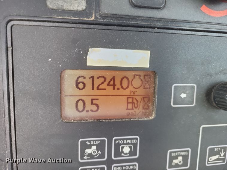 image for item DO4725 2008 John Deere 8230  MFWD tractor