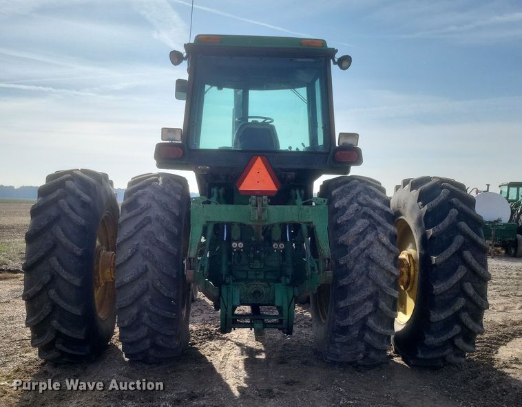 image for item DO4727 1981 John Deere 4840  tractor