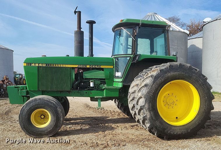 image for item DO4727 1981 John Deere 4840  tractor