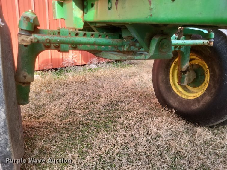 image for item DO4727 1981 John Deere 4840  tractor