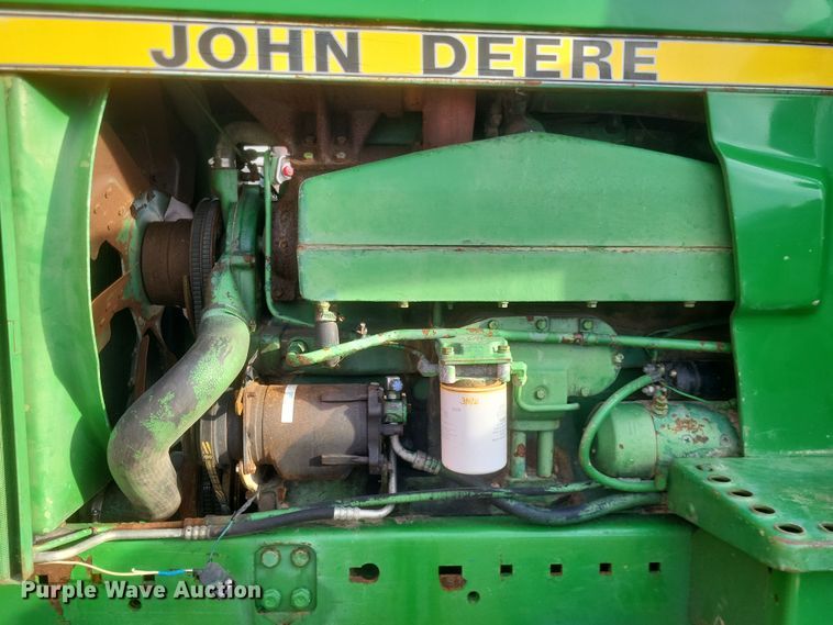 image for item DO4727 1981 John Deere 4840  tractor