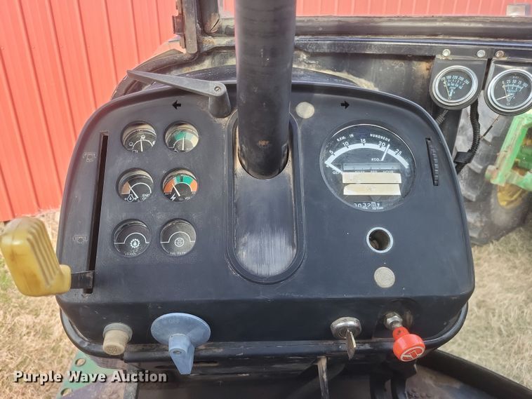 image for item DO4727 1981 John Deere 4840  tractor