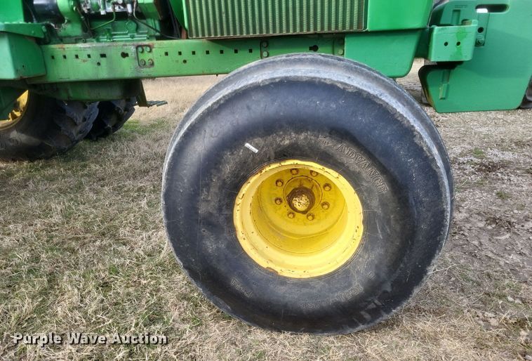 image for item DO4727 1981 John Deere 4840  tractor