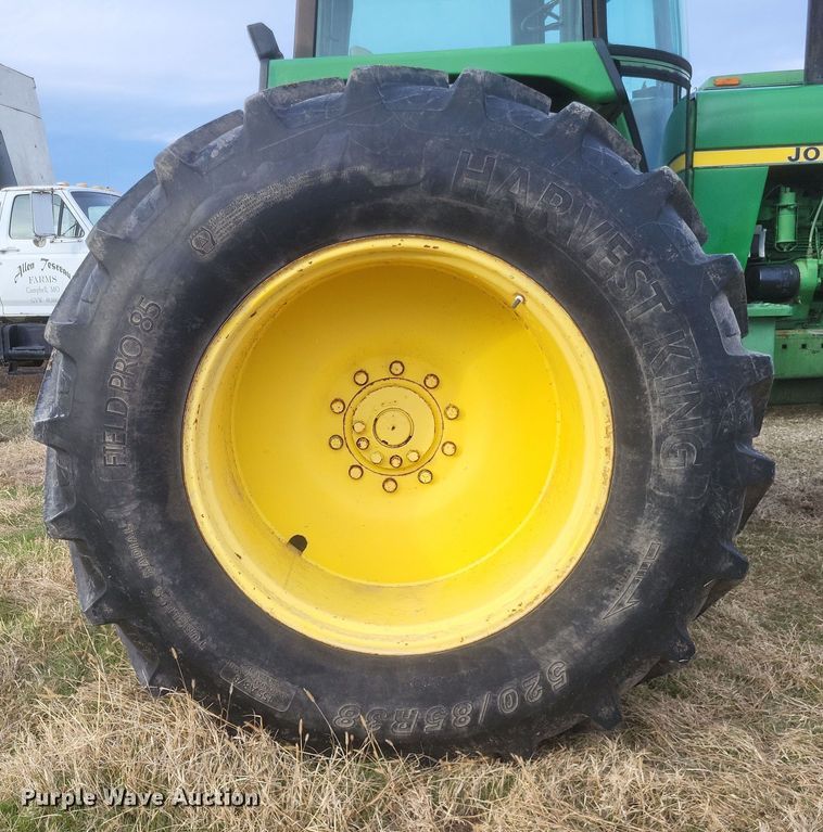 image for item DO4727 1981 John Deere 4840  tractor