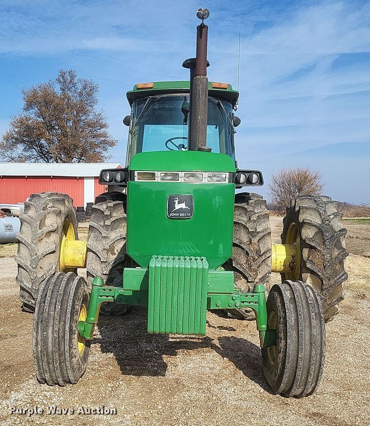image for item DO4728 1990 John Deere 4755  tractor