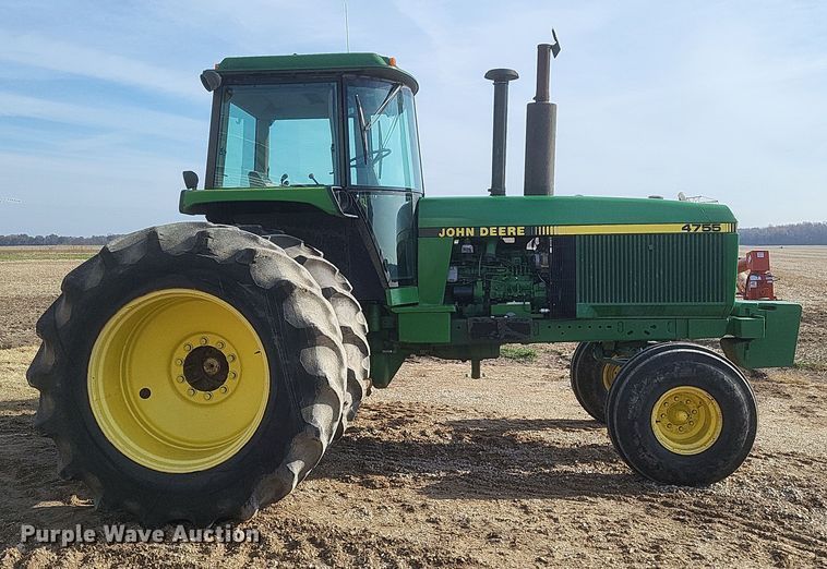 image for item DO4728 1990 John Deere 4755  tractor