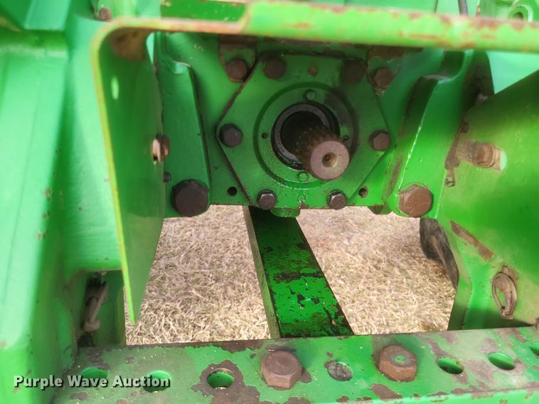 image for item DO4728 1990 John Deere 4755  tractor