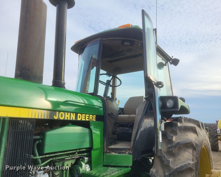 image for item DO4728 1990 John Deere 4755  tractor