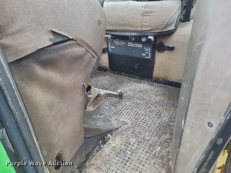 image for item DO4728 1990 John Deere 4755  tractor