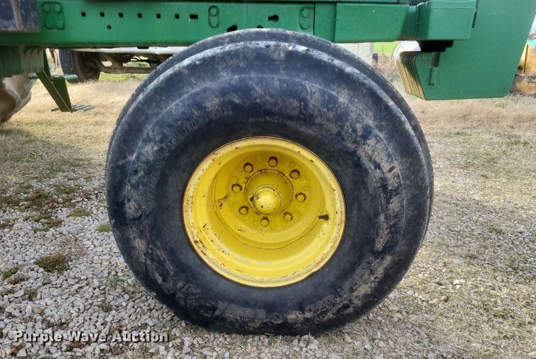 image for item DO4728 1990 John Deere 4755  tractor