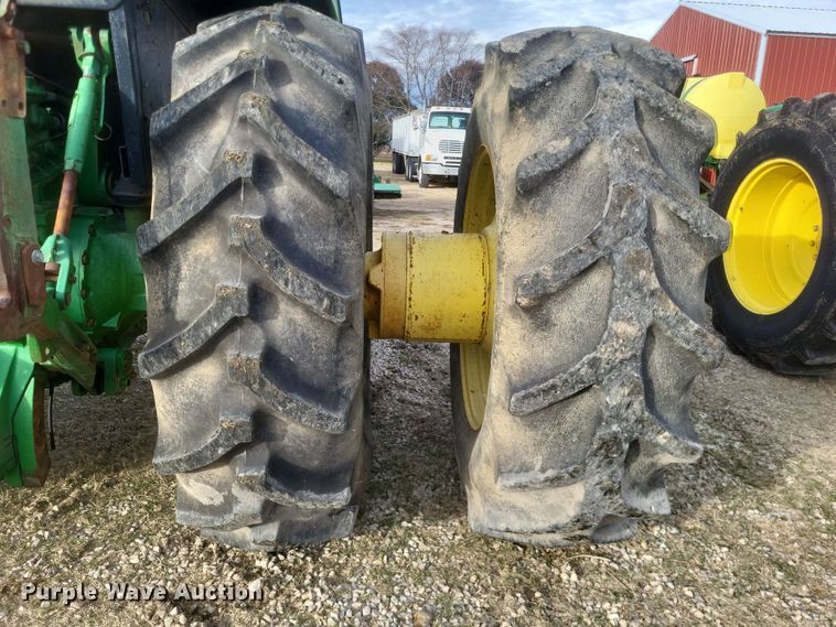 image for item DO4728 1990 John Deere 4755  tractor