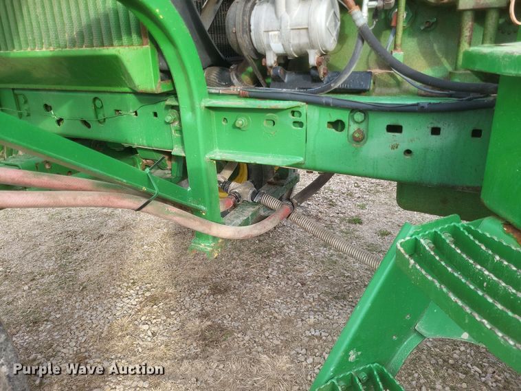 image for item DO4729 1993 John Deere 4560  tractor