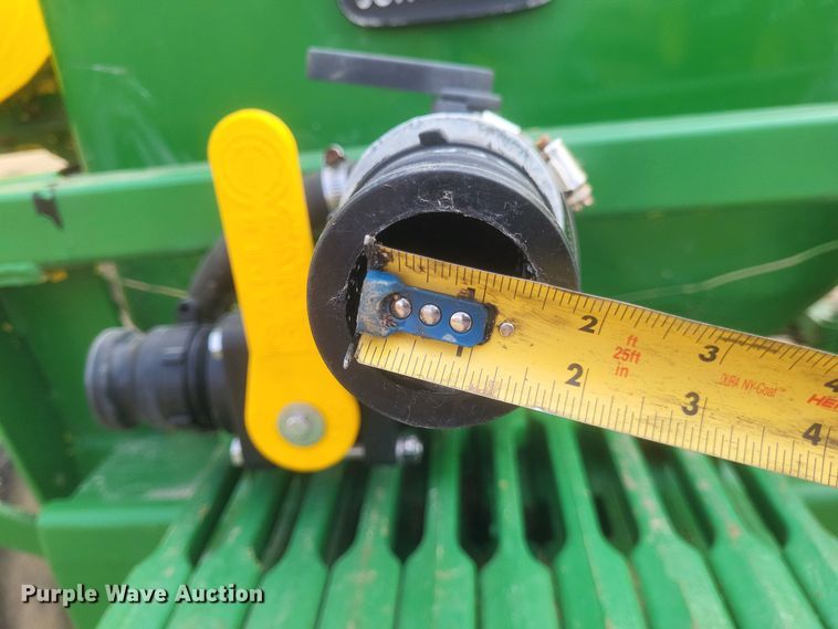 image for item DO4729 1993 John Deere 4560  tractor