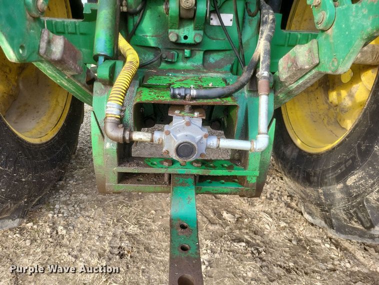 image for item DO4729 1993 John Deere 4560  tractor