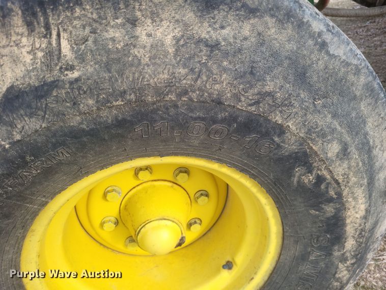 image for item DO4729 1993 John Deere 4560  tractor