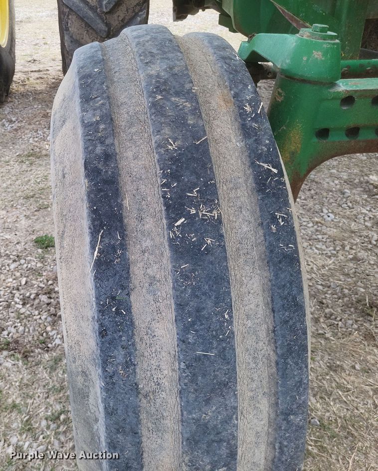 image for item DO4729 1993 John Deere 4560  tractor