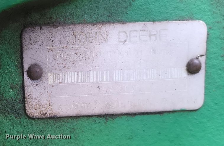 image for item DO4729 1993 John Deere 4560  tractor
