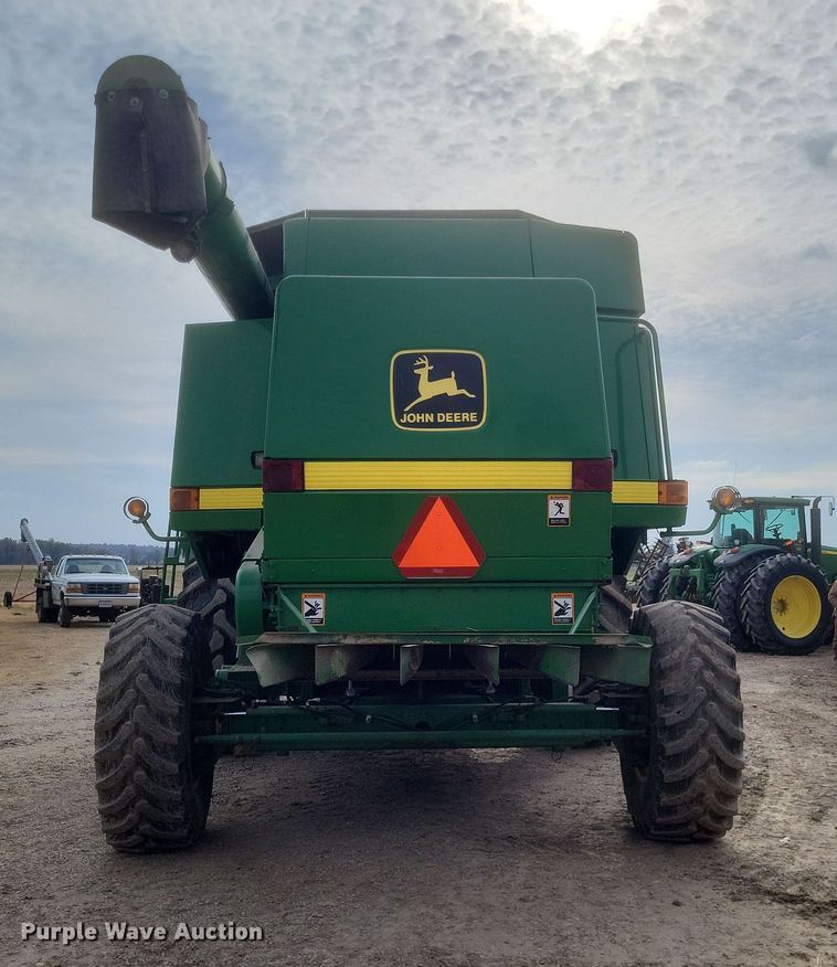 image for item DO4731 1998 John Deere 9510  RWA combine