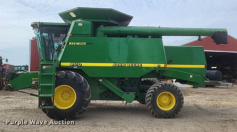 image for item DO4731 1998 John Deere 9510  RWA combine