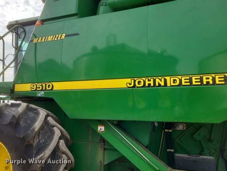 image for item DO4731 1998 John Deere 9510  RWA combine