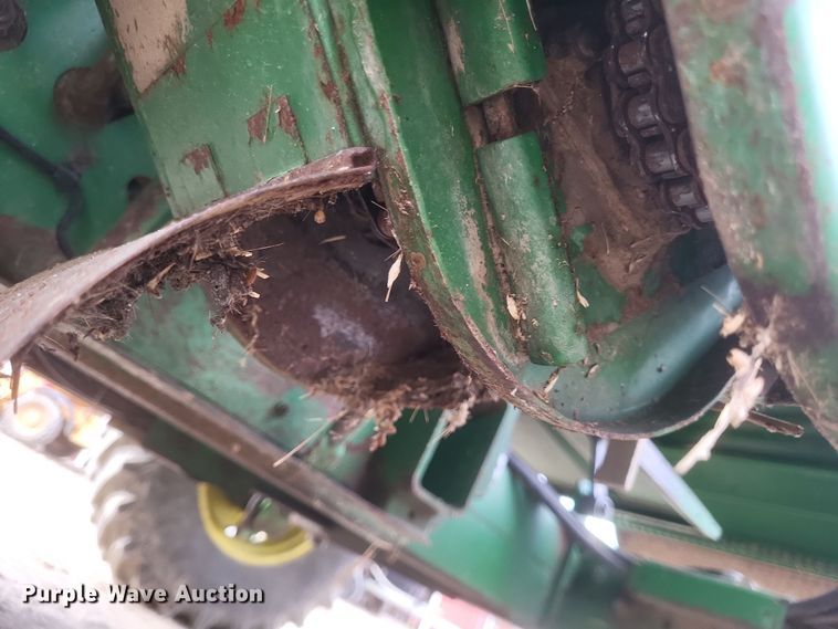 image for item DO4731 1998 John Deere 9510  RWA combine