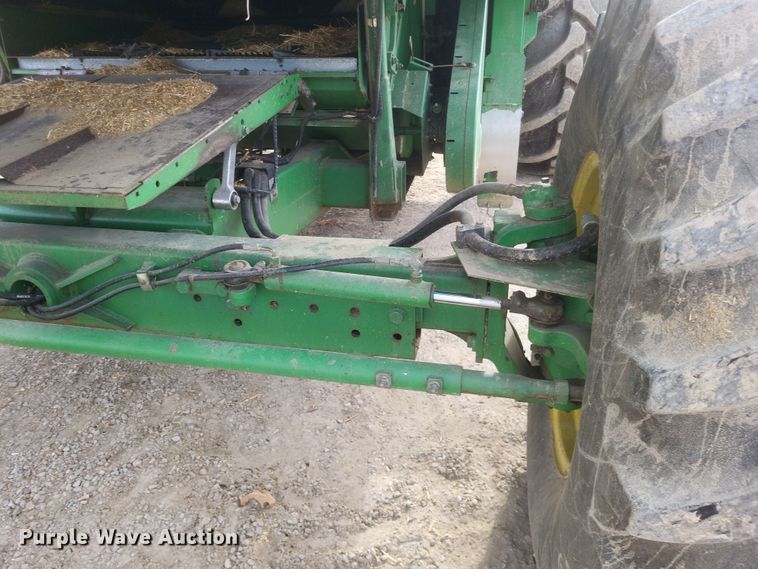image for item DO4731 1998 John Deere 9510  RWA combine