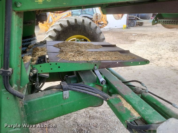 image for item DO4731 1998 John Deere 9510  RWA combine