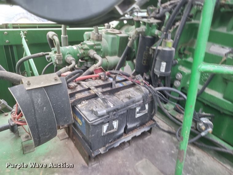 image for item DO4731 1998 John Deere 9510  RWA combine