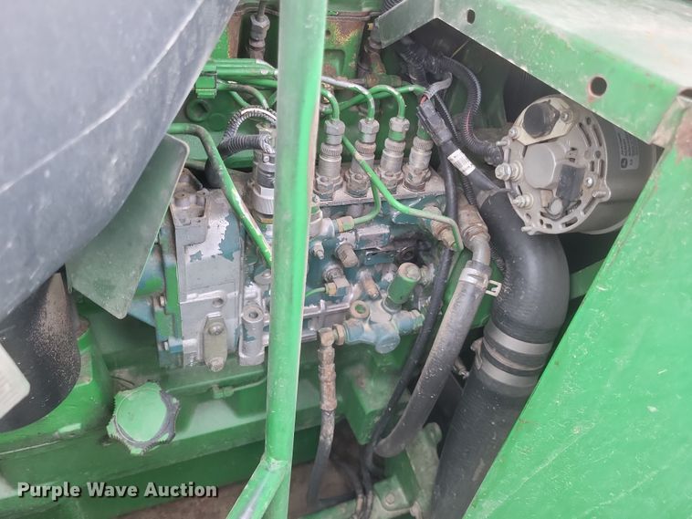 image for item DO4731 1998 John Deere 9510  RWA combine