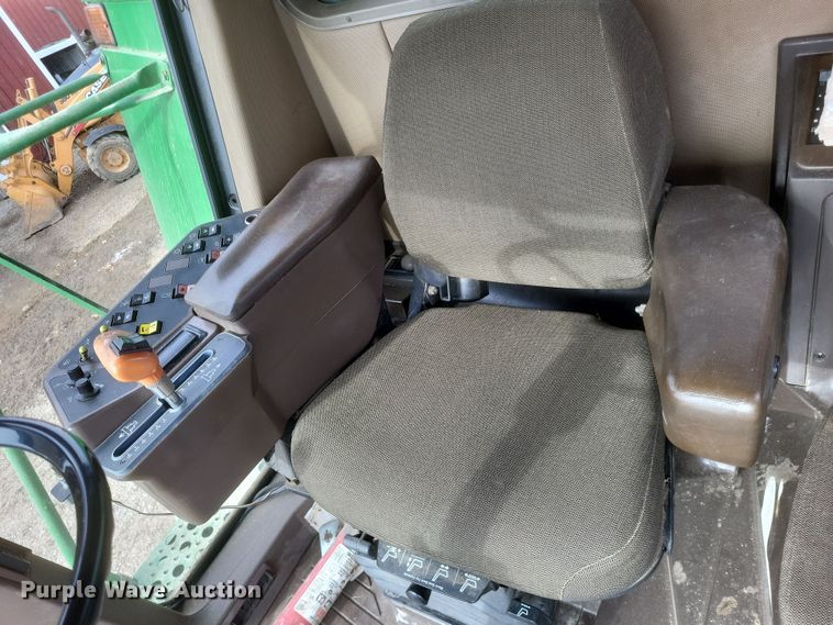 image for item DO4731 1998 John Deere 9510  RWA combine