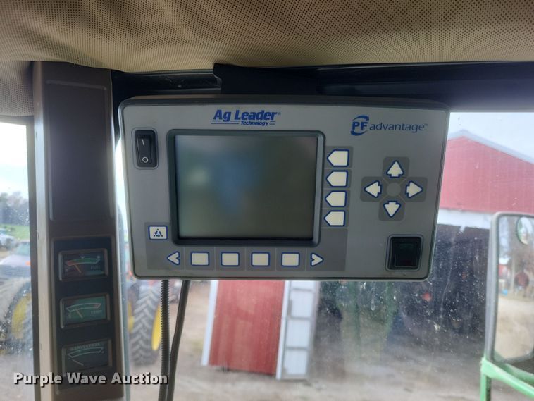 image for item DO4731 1998 John Deere 9510  RWA combine