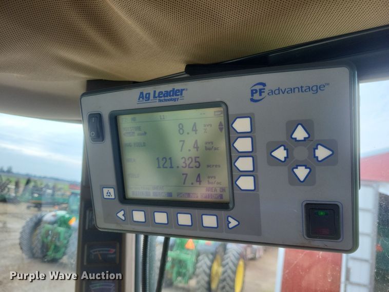 image for item DO4731 1998 John Deere 9510  RWA combine