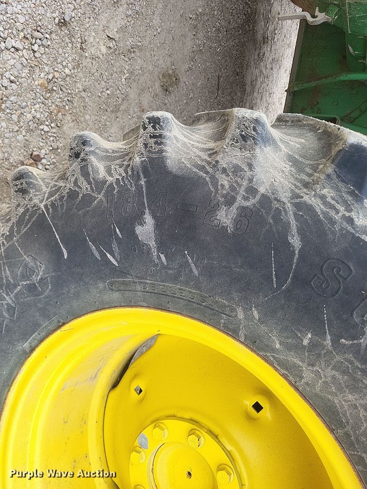 image for item DO4731 1998 John Deere 9510  RWA combine