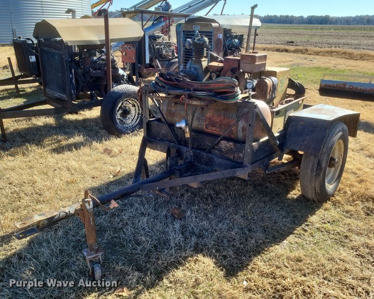 image for item DO4734 Utility trailer