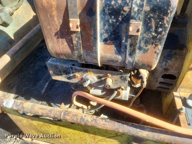 image for item DO4734 Utility trailer