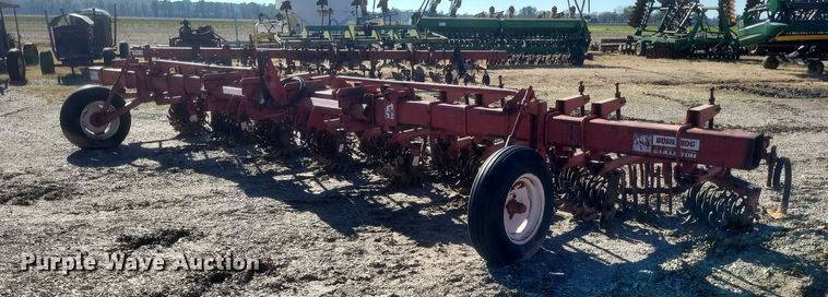 image for item DO4736 Lilliston  row crop cultivator