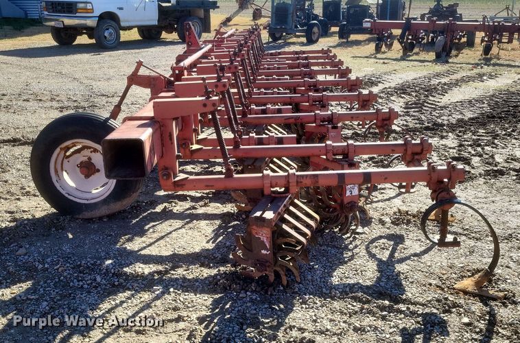 image for item DO4736 Lilliston  row crop cultivator