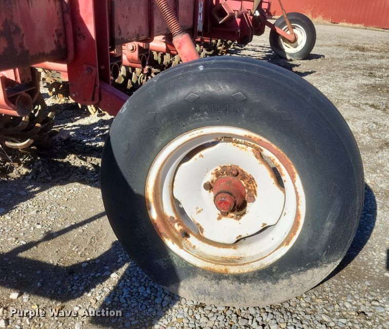 image for item DO4736 Lilliston  row crop cultivator