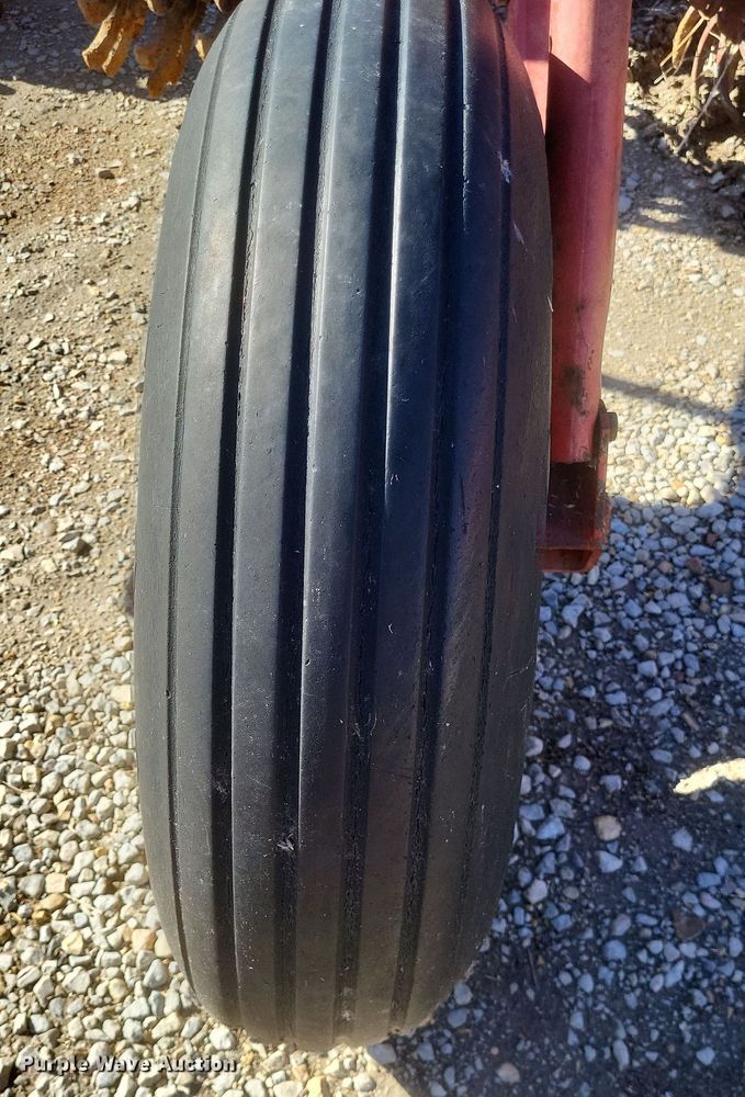 image for item DO4736 Lilliston  row crop cultivator