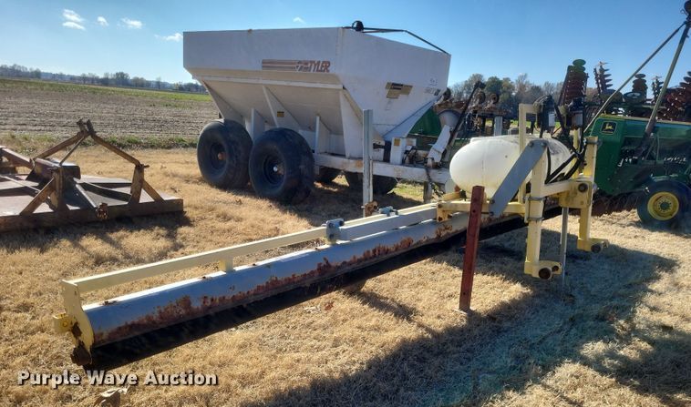 image for item DO4737 Grassworks Weed Wiper