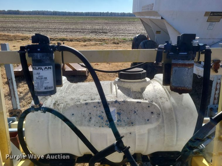 image for item DO4737 Grassworks Weed Wiper