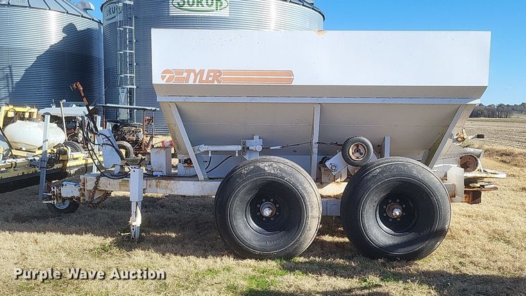 image for item DO4739 Tyler  fertilizer tender