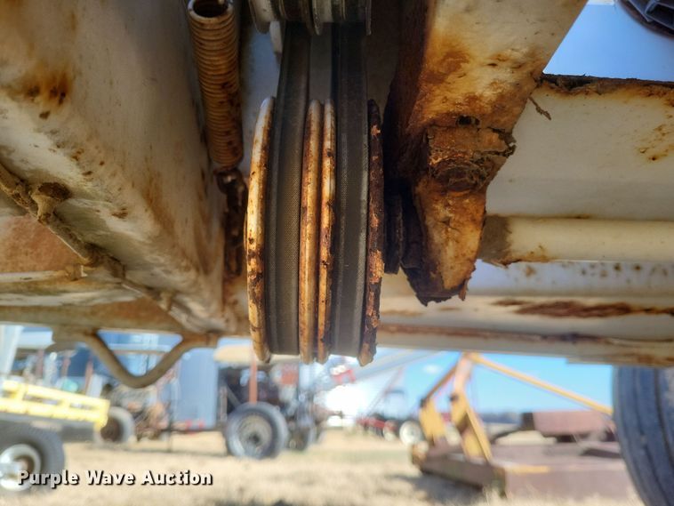 image for item DO4739 Tyler  fertilizer tender