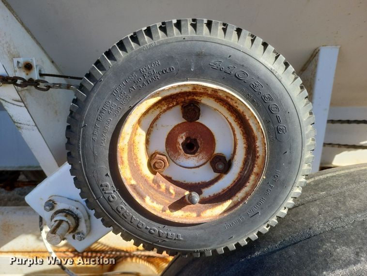 image for item DO4739 Tyler  fertilizer tender