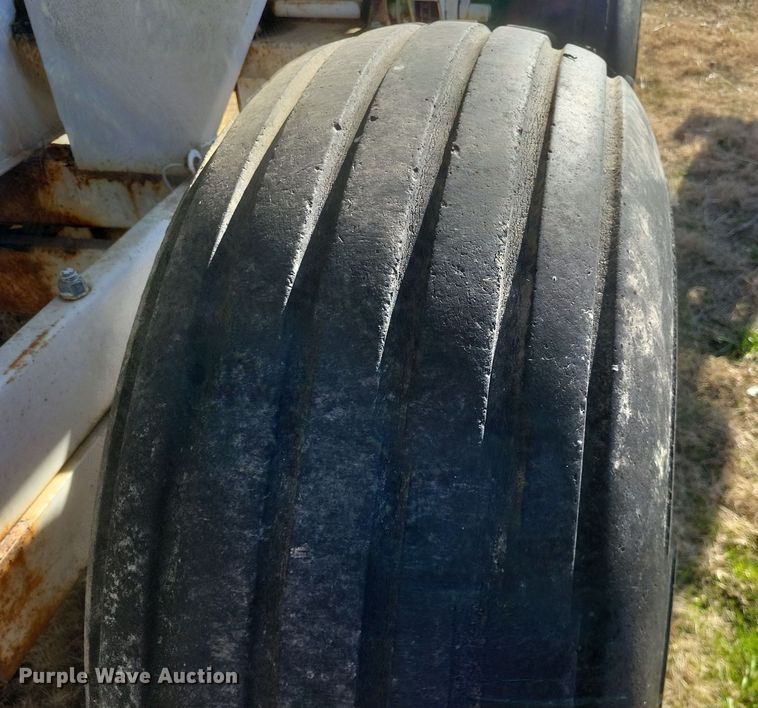 image for item DO4739 Tyler  fertilizer tender