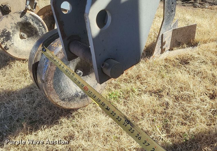 image for item DO4740 Hiniker 5000  row crop cultivator