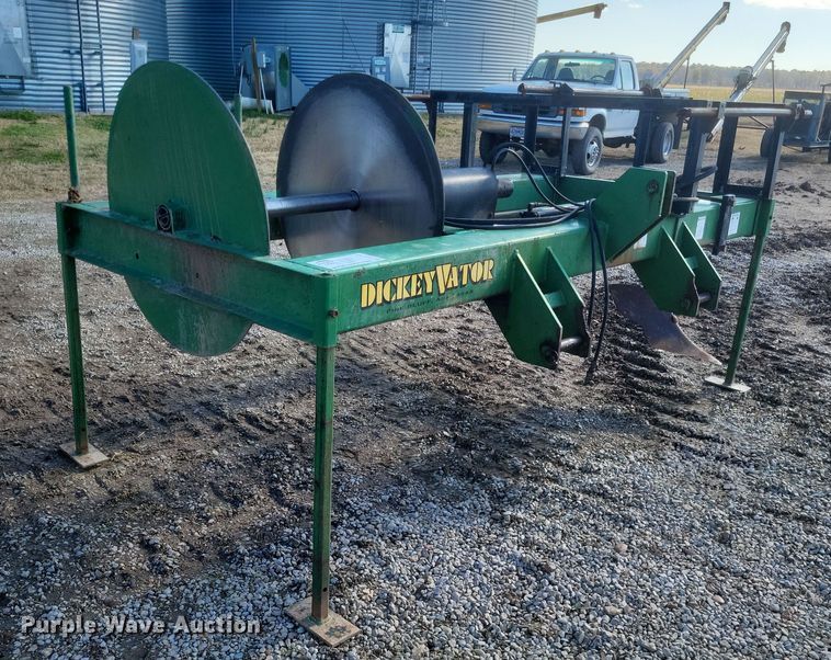 image for item DO4742 Dickey Vator  tile roller