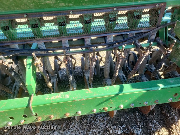 image for item DO4743 John Deere 520  grain drill