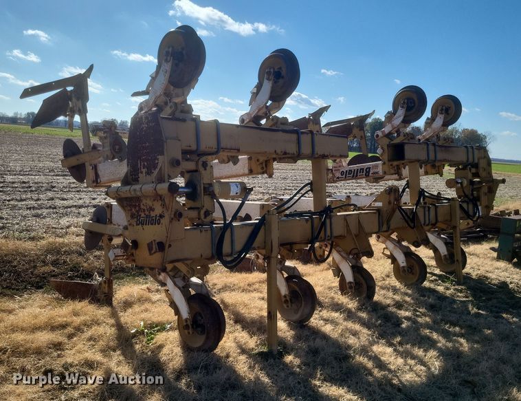 image for item DO4746 Buffalo  row crop cultivator